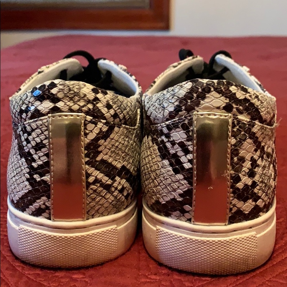 Kenneth Cole KAM SNAKE PRINT LEATHER SNEAKER - Picture 6 of 14